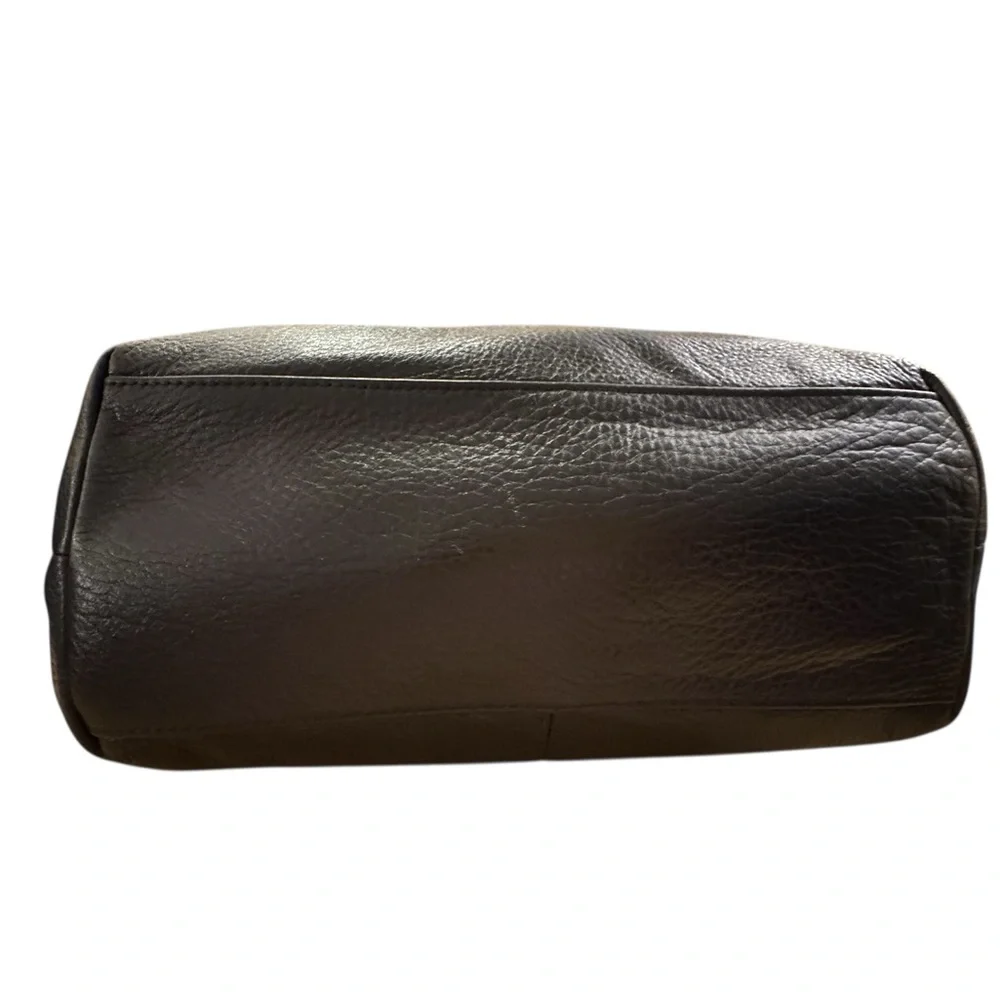 Coach Carly Tote — 2010 - Picture 5 of 14